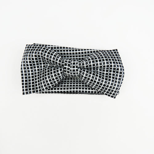 Silver and black mini checks pretied bow tie