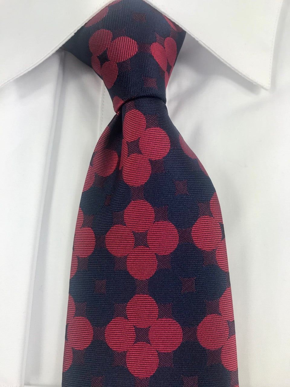 Red and blue circle pattern necktie set